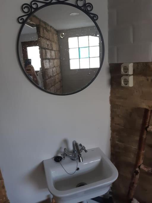 Precioso Apartamento Con A/A En Ruzafa Con Terracita Privada Y Acceso A Un Jardin, Para 2-3 Personas Valencia Exterior foto